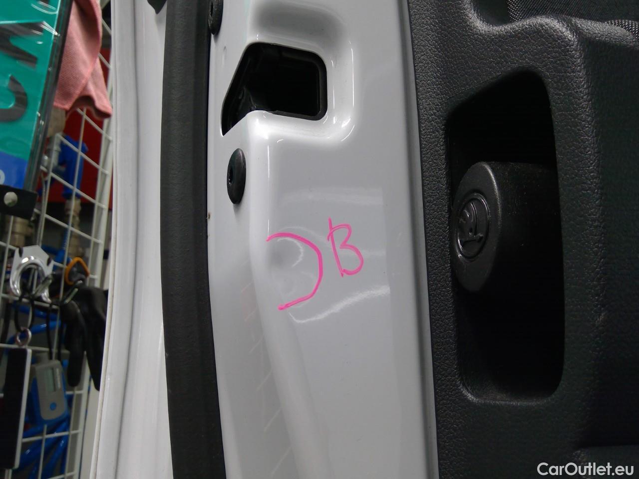  Skoda  ENYAQ  iV80 5d #21