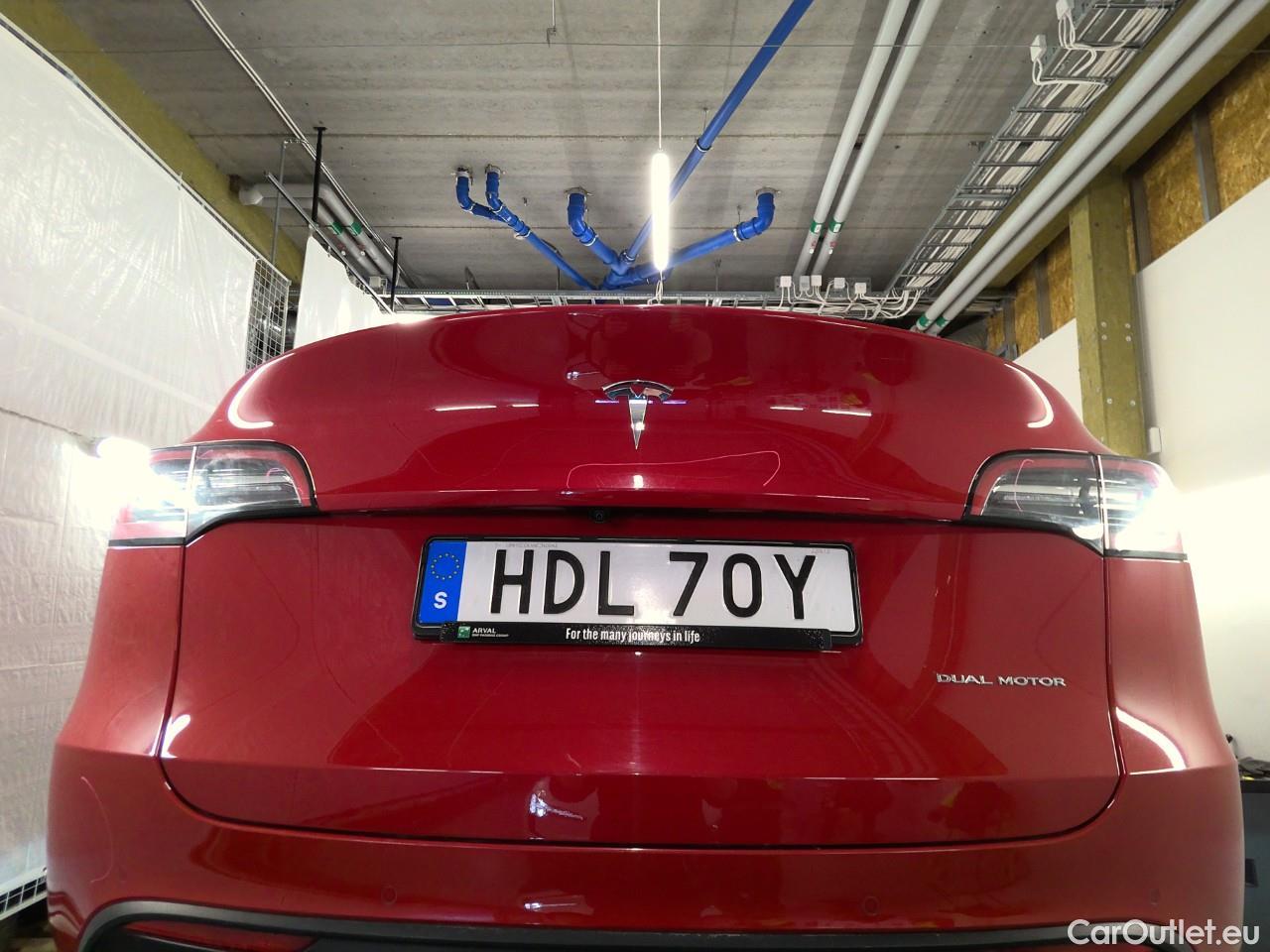  Tesla  Model Y  75kWh Long-Range AWD #31