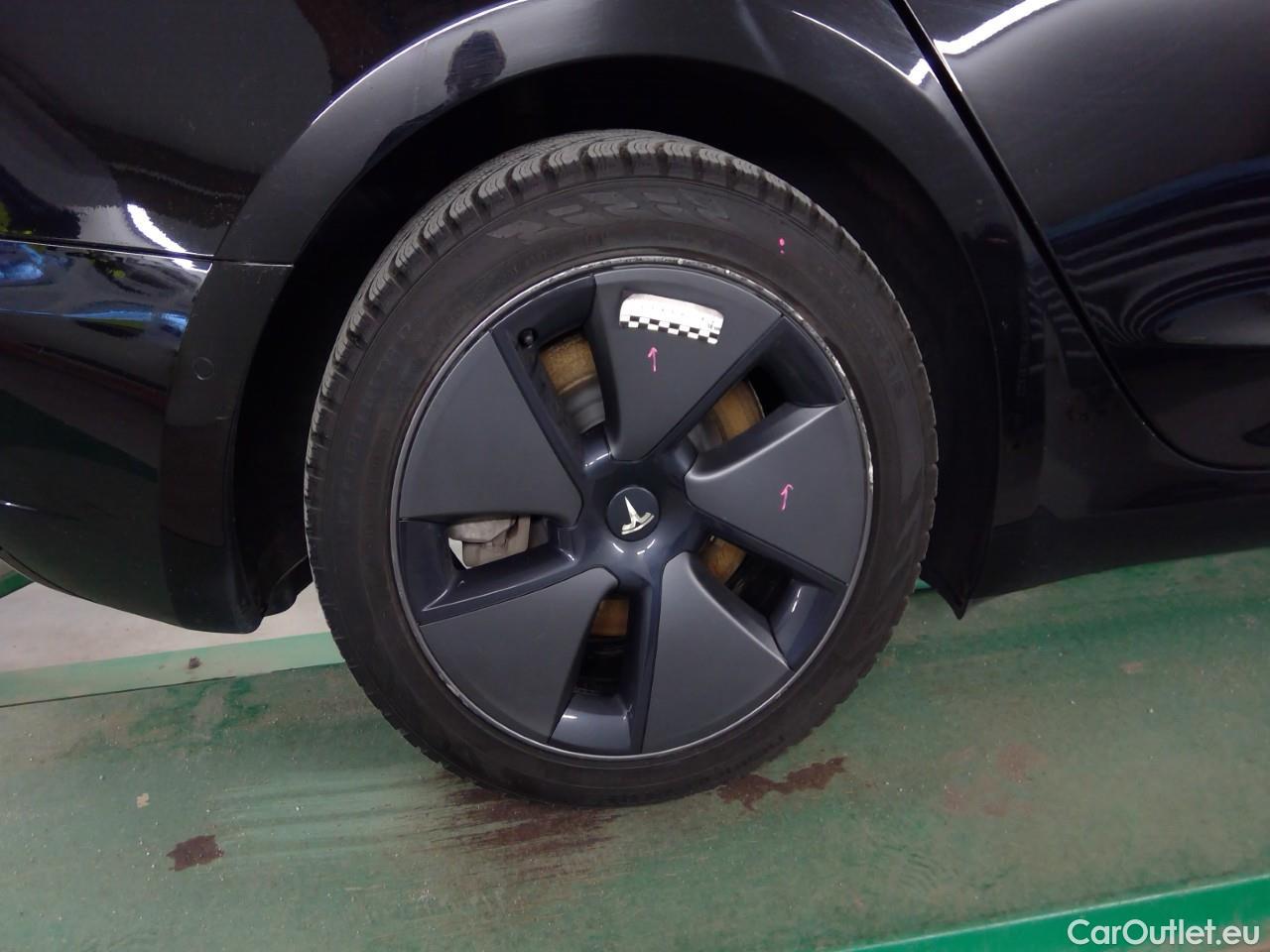  Tesla  Model 3  75kWh Long-Range #21