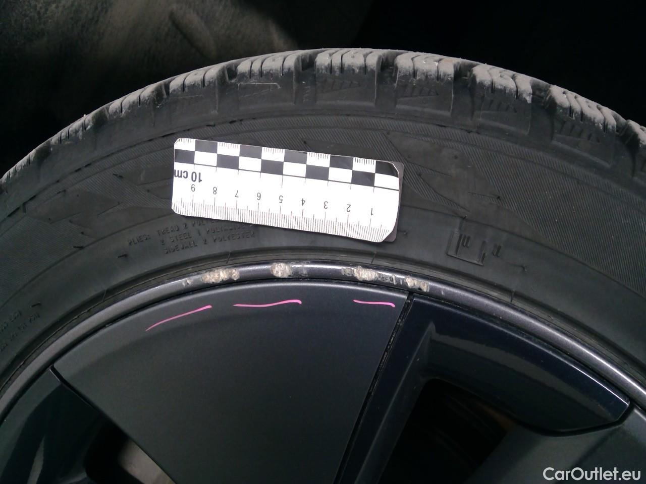  Tesla  Model 3  75kWh Long-Range #7