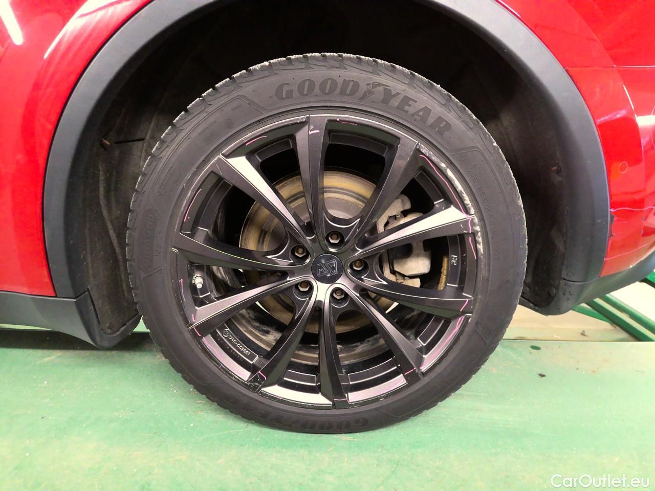  Tesla  Model Y  75kWh Long-Range AWD #35