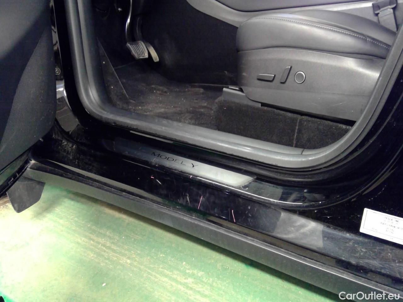  Tesla  Model Y  Long-Range AWD #27