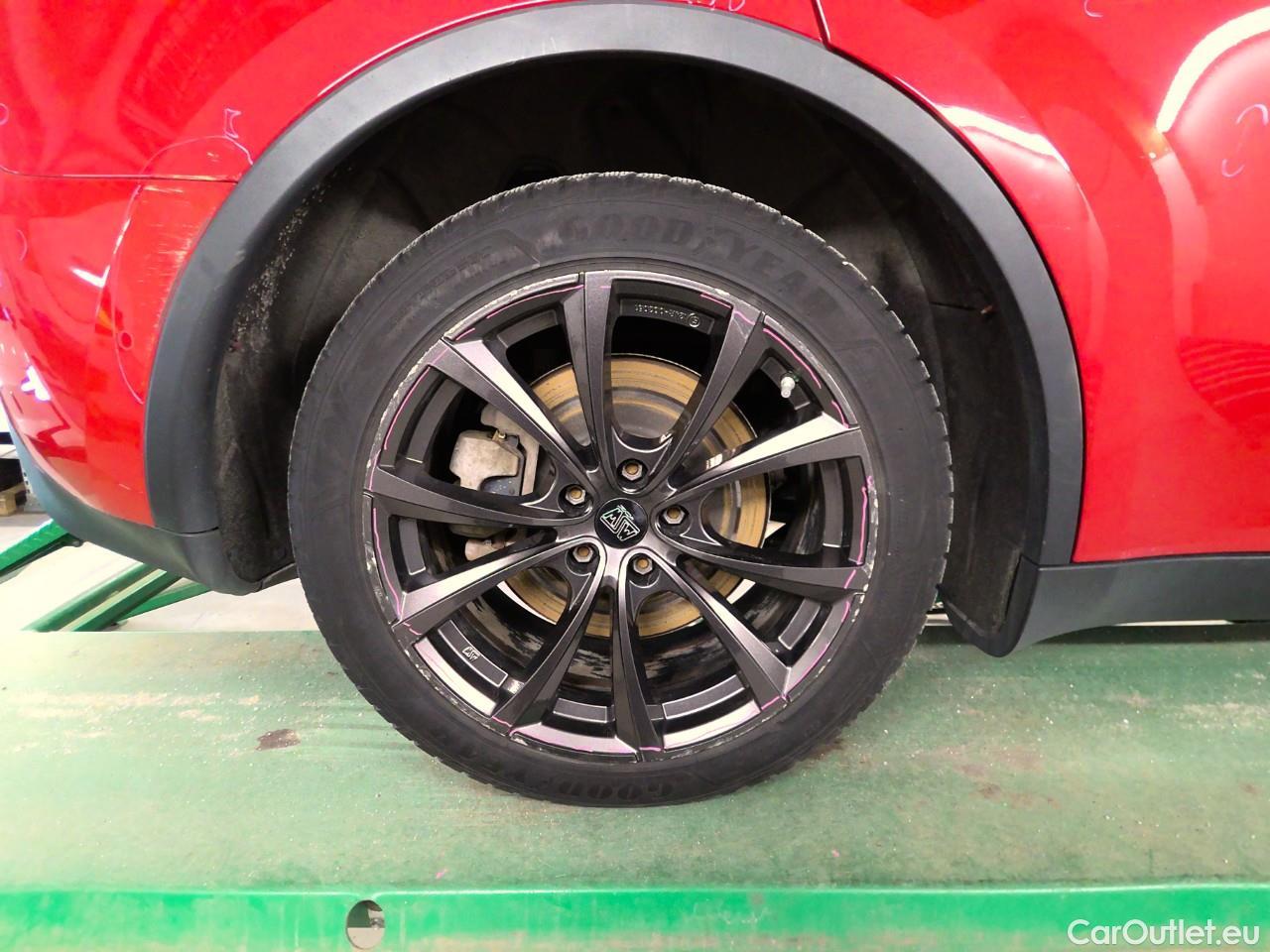  Tesla  Model Y  75kWh Long-Range AWD #56