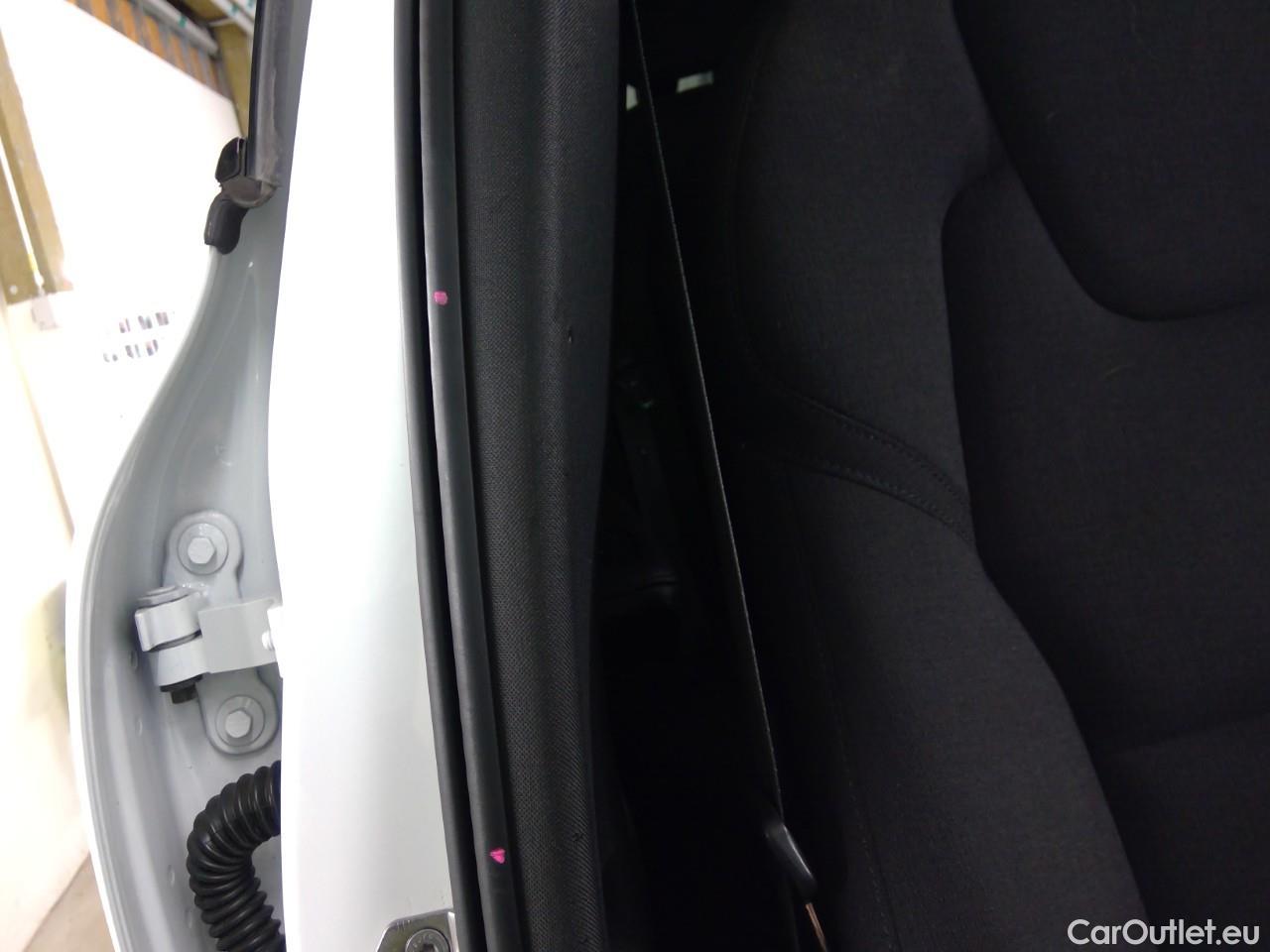  Volvo  V60  CC B4D Ad.Na.P.Ed. AWD Aut #31