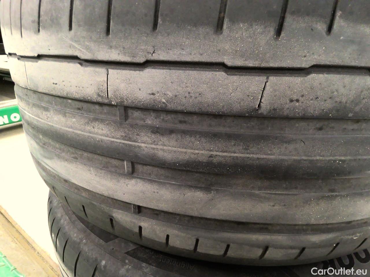  Tesla  Model Y  Long-Range AWD #3