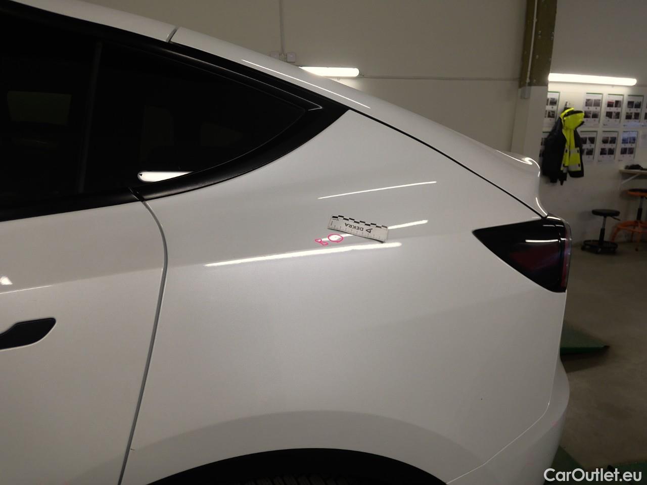  Tesla  Model Y  75kWh Long-Range AWD #40