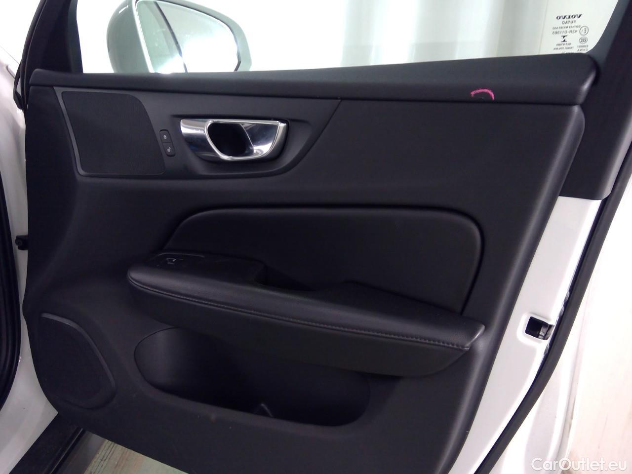  Volvo  V60  CC B4D Ad.Na.P.Ed. AWD Aut #32