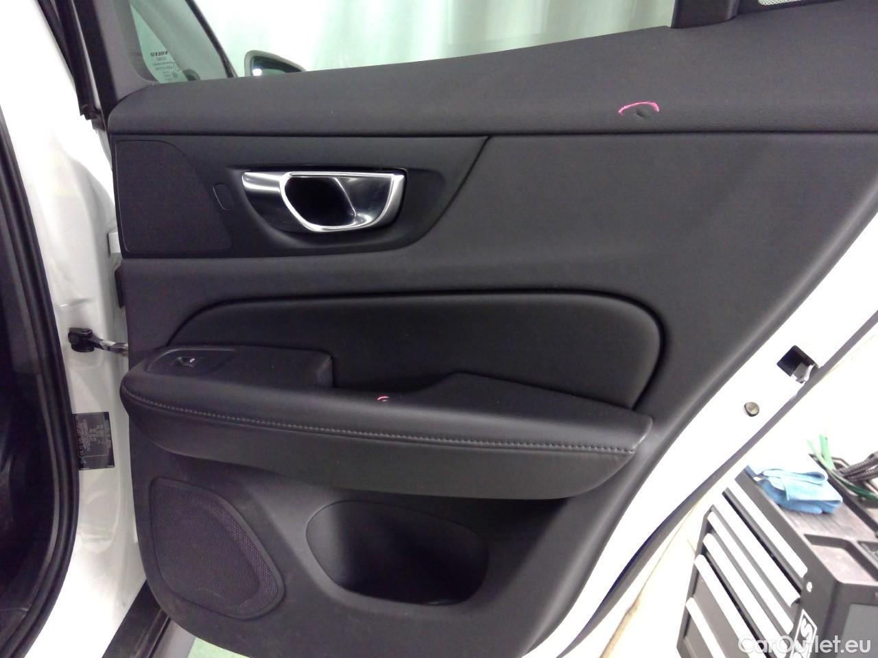  Volvo  V60  CC B4D Ad.Na.P.Ed. AWD Aut #26