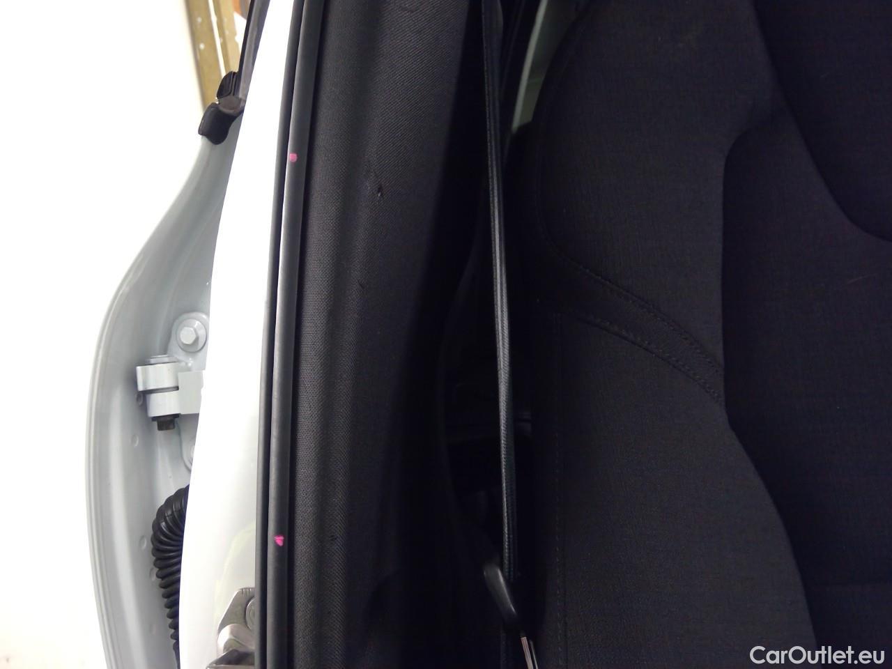  Volvo  V60  CC B4D Ad.Na.P.Ed. AWD Aut #30