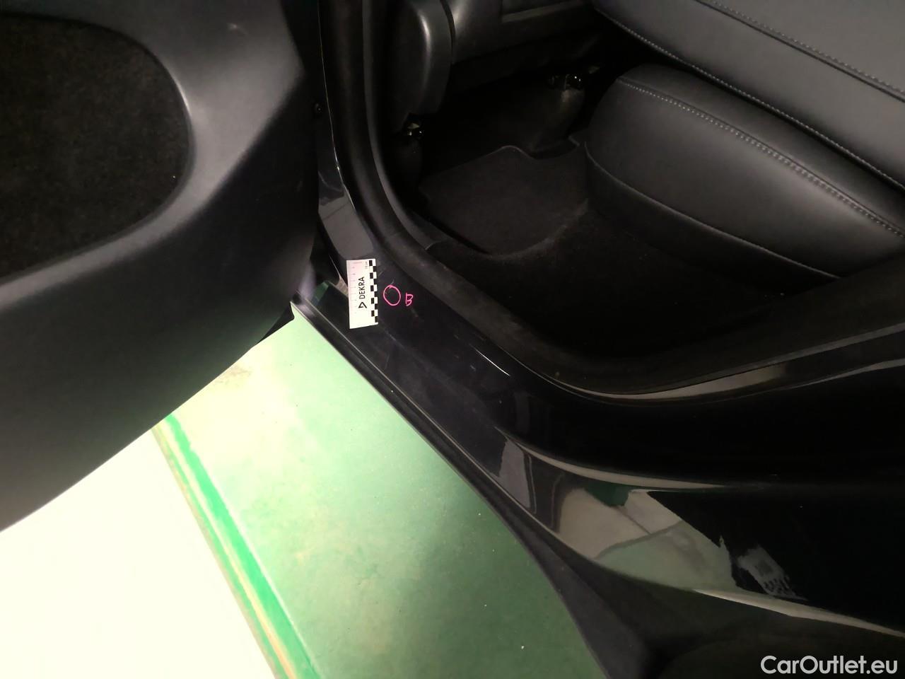  Tesla  Model Y  75kWh Long-Range AWD #17