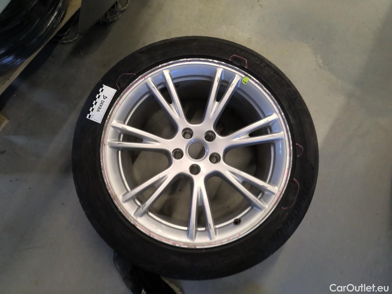  Tesla  Model Y  75kWh Long-Range AWD #9