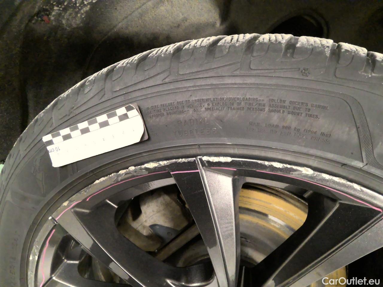  Tesla  Model Y  75kWh Long-Range AWD #57