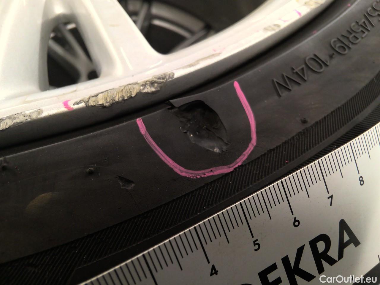  Tesla  Model Y  75kWh Long-Range AWD #7