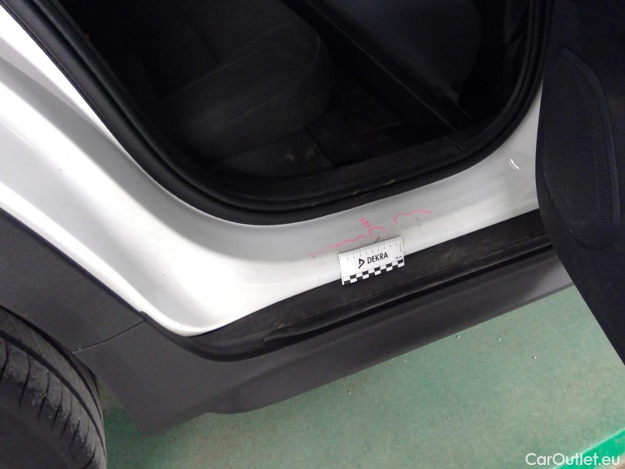  Volvo  V60  CC B4D Ad.Na.P.Ed. AWD Aut #24