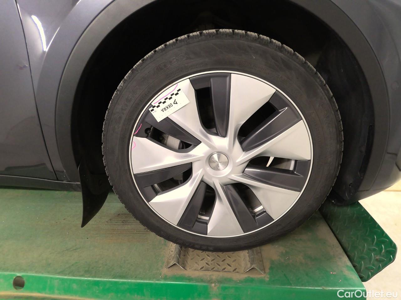  Tesla  Model Y  75kWh Long-Range AWD #27