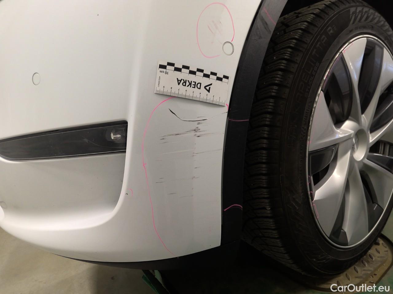  Tesla  Model Y  75kWh Long-Range AWD #13