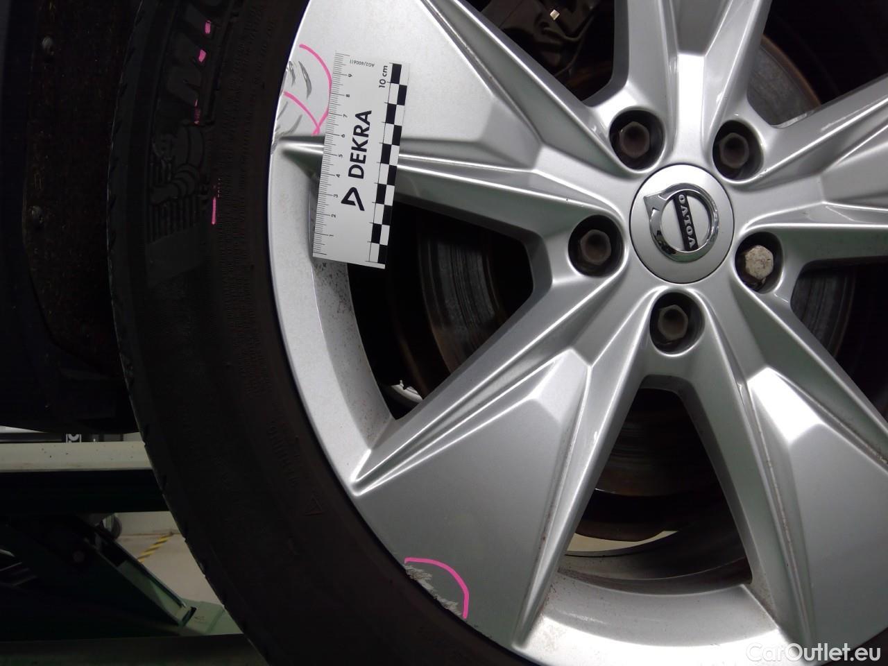  Volvo  V60  CC B4D Ad.Na.P.Ed. AWD Aut #18