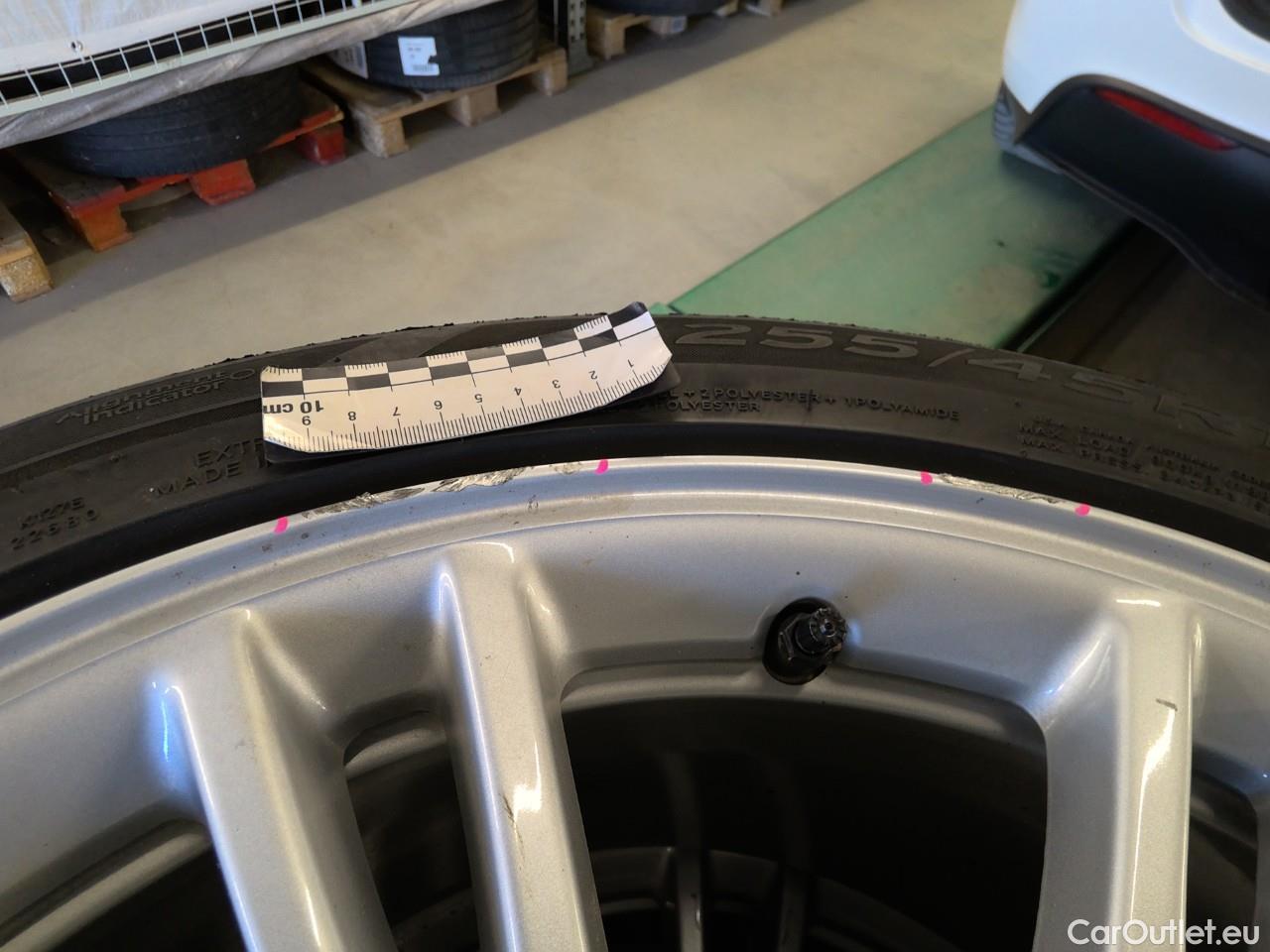  Tesla  Model Y  Long-Range AWD #6