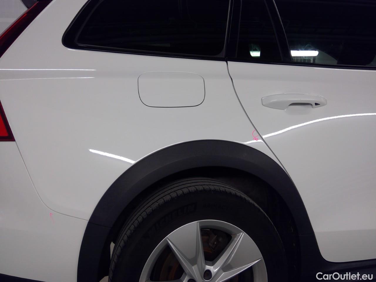  Volvo  V60  CC B4D Ad.Na.P.Ed. AWD Aut #23