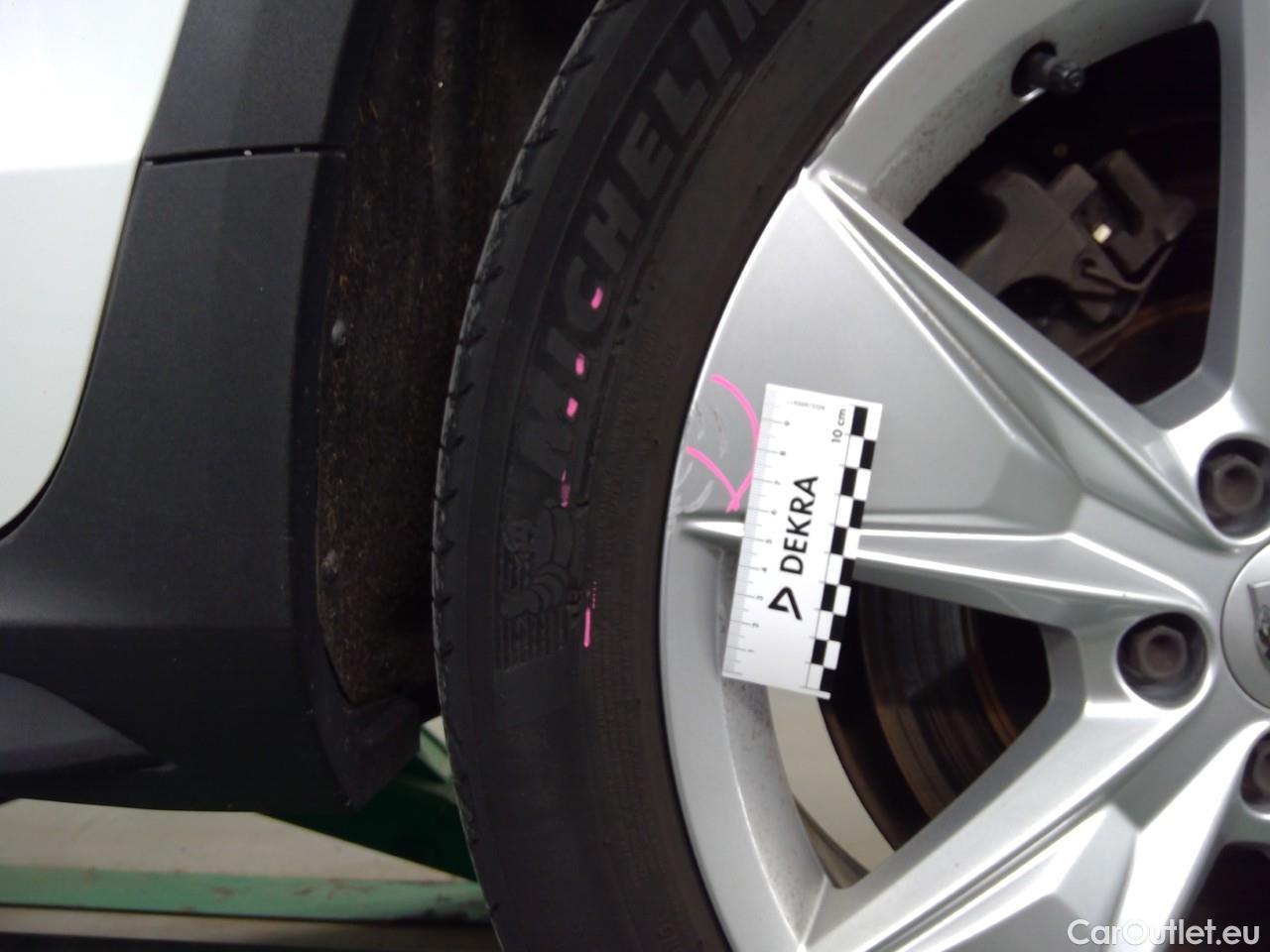  Volvo  V60  CC B4D Ad.Na.P.Ed. AWD Aut #19