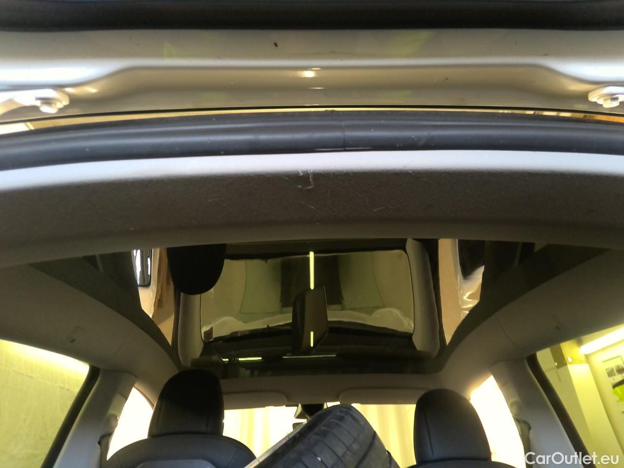  Tesla  Model Y  75kWh Long-Range AWD #5