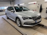  Skoda  Superb iV Kombi 218hk L&K Drag Värmare Läder #2