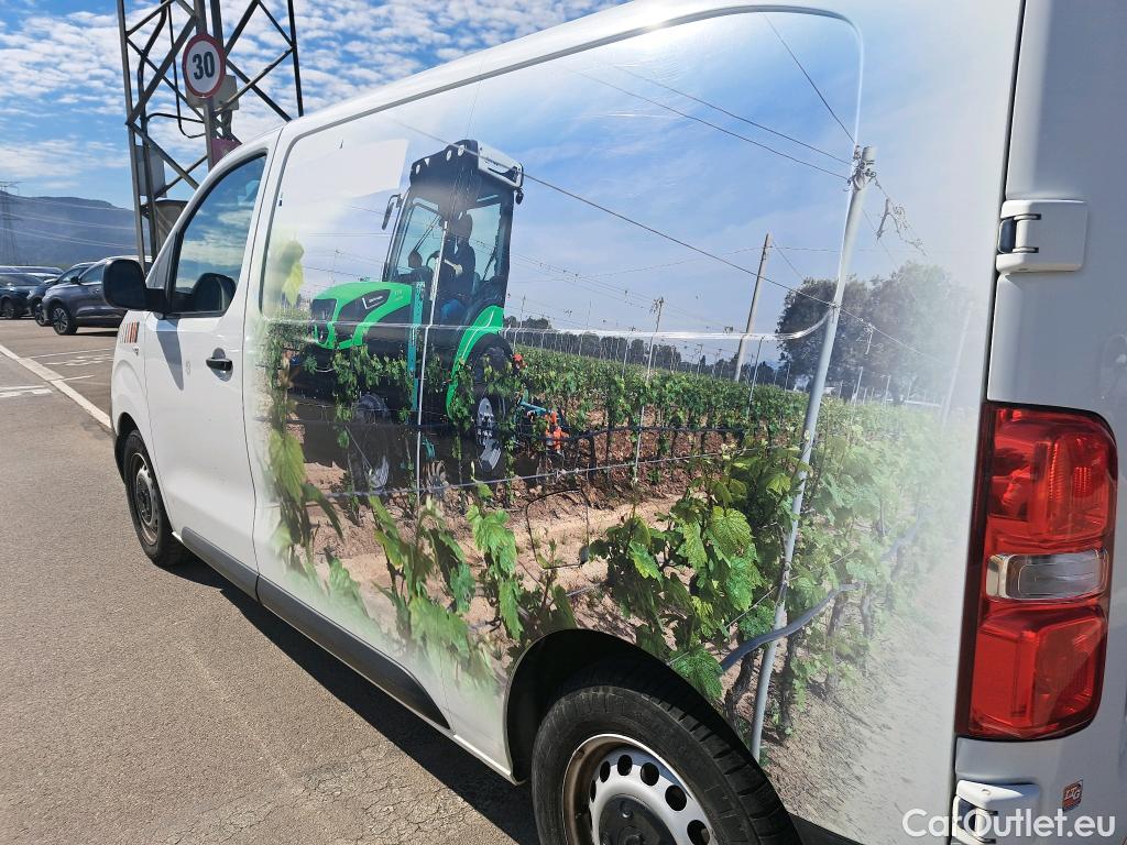  Opel  Vivaro OPEL  / 2019 / 4P / furgón 1.5 Diésel 88kW (120CV) M Std Select #17