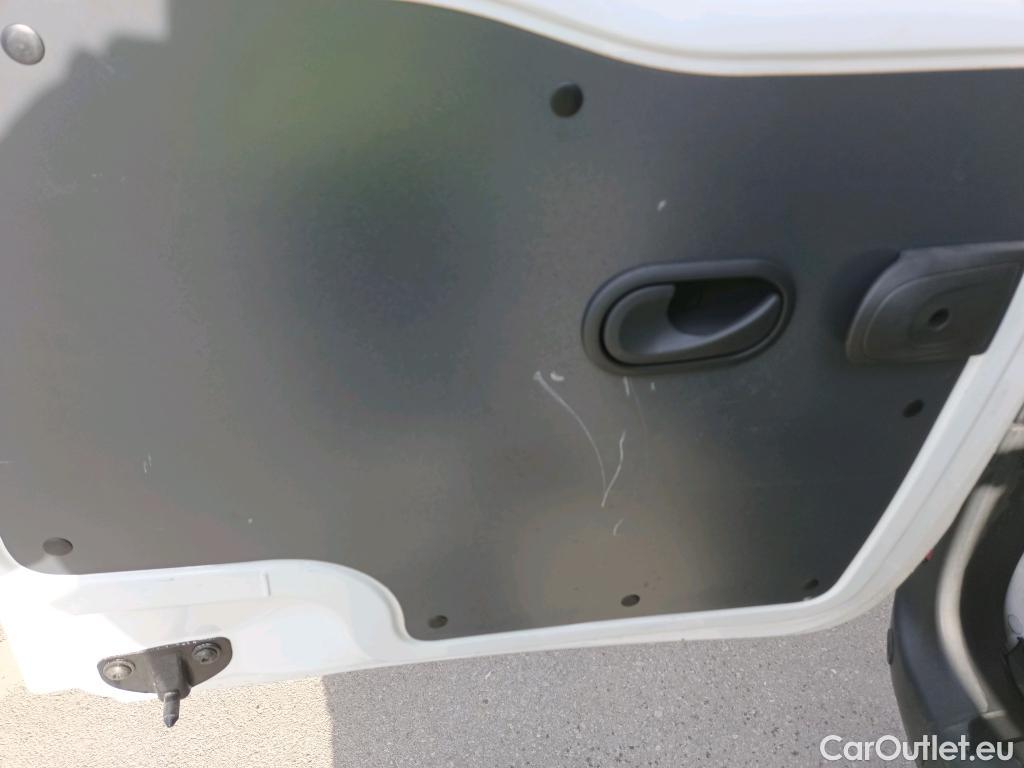  Renault  Kangoo RENAULT  Furgón/2013/3P/furgón derivado de turismo Profesional dCi 55 kW (75 CV) #29