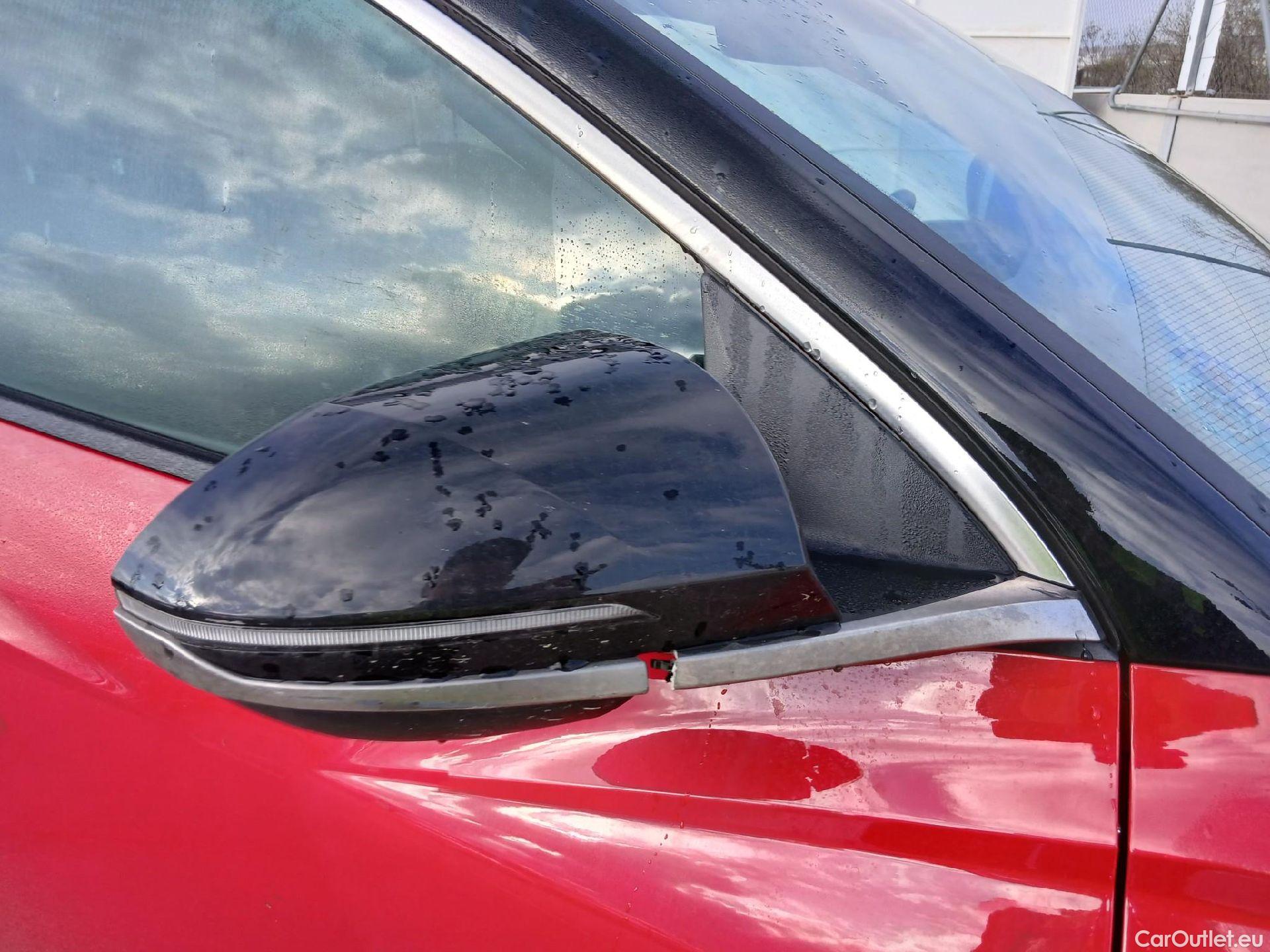  Hyundai  Tucson HYUNDAI  / 2020 / 5P / todoterreno 1.6 TGDI 169kW HEV Tecno Auto 2C #19