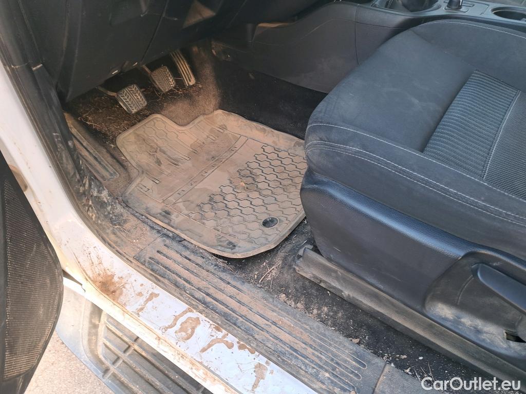  Ford  Ranger FORD  / 2019 / 4P / pickup doble cabina 2.0 Ecoblue 125kW 4x4 Doble Cab. XLT S/S #9