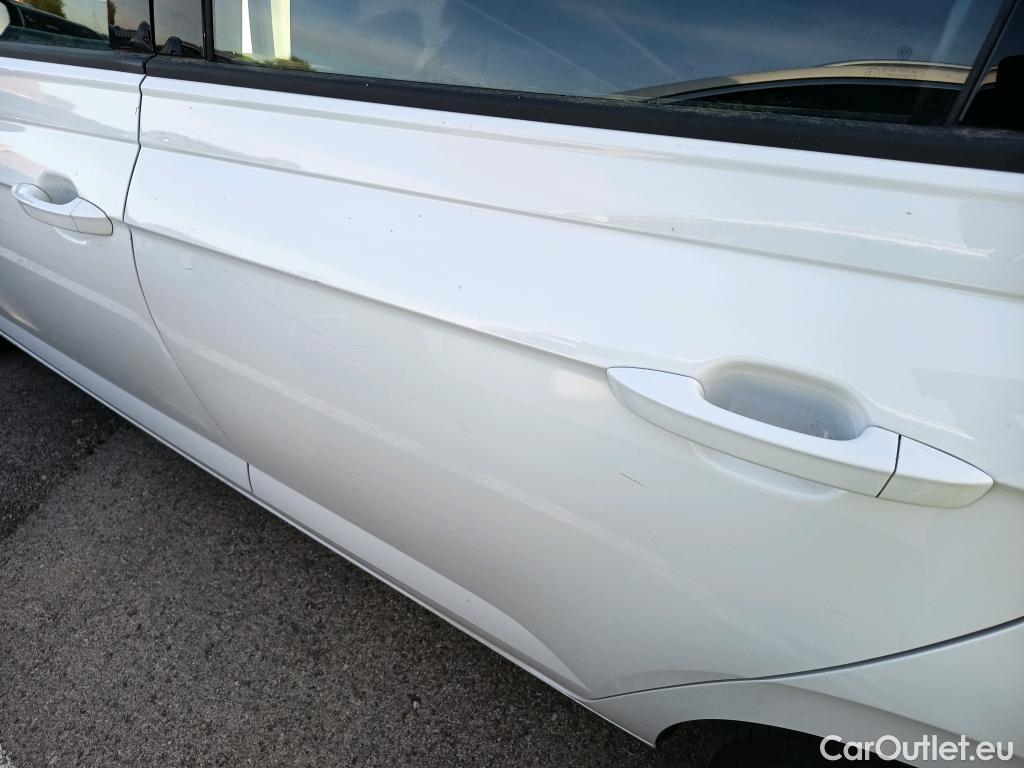  Volkswagen  Polo VOLKSWAGEN  / 2021 / 5P / berlina con portón Life 1.0 TSI 70kW (95CV) #30