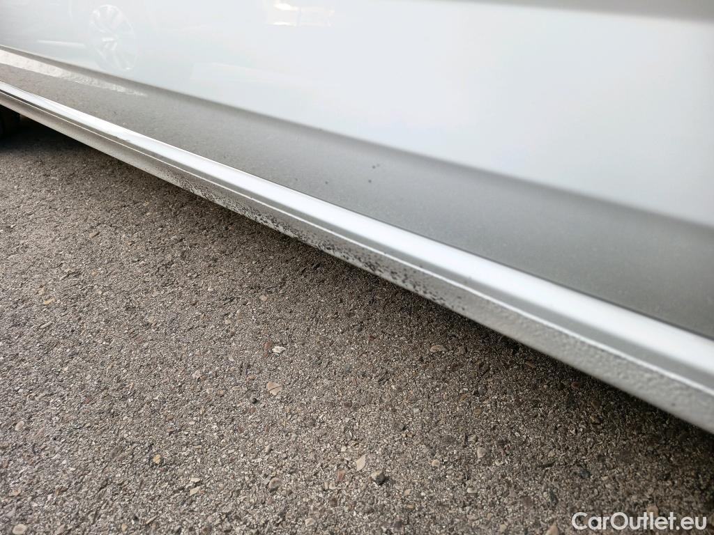  Volkswagen  Polo VOLKSWAGEN  / 2021 / 5P / berlina con portón Life 1.0 TSI 70kW (95CV) #1