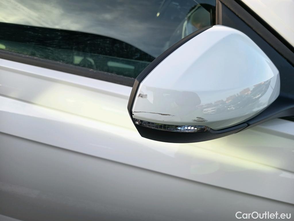  Volkswagen  Polo VOLKSWAGEN  / 2021 / 5P / berlina con portón Life 1.0 TSI 70kW (95CV) #24