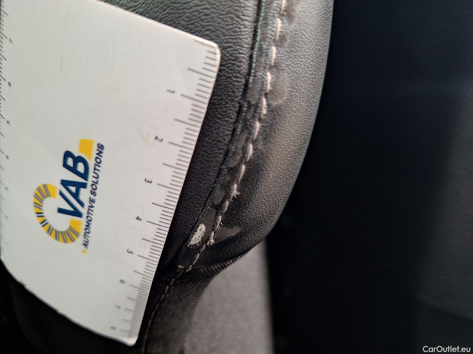  Alfa Romeo  TONALE Alfa Romeo,  '22 PHEV, Alfa Romeo  1.3 T280 PHEV Q4 Veloce 5d #51