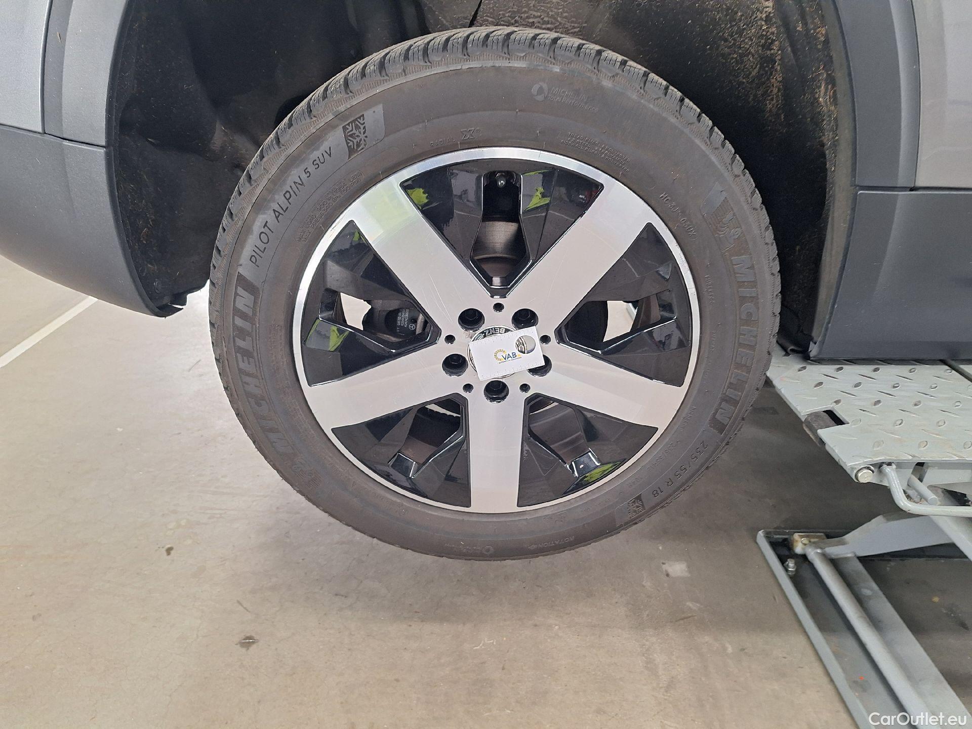  Mercedes  GLB Mercedes,  '19, Mercedes-Benz   200 d Business Solution 5d #48