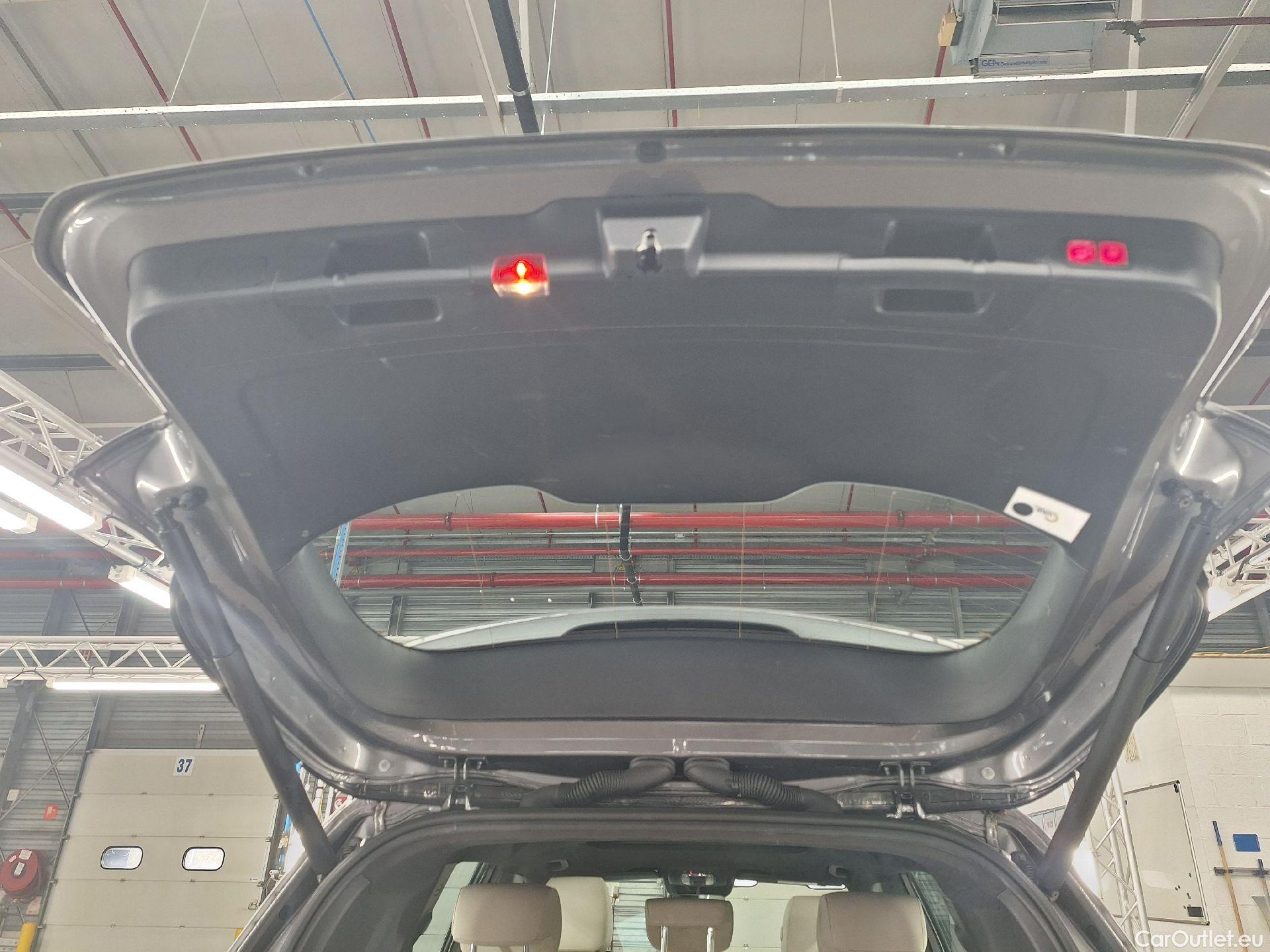  Mercedes  GLB Mercedes,  '19, Mercedes-Benz   200 d Business Solution 5d #16