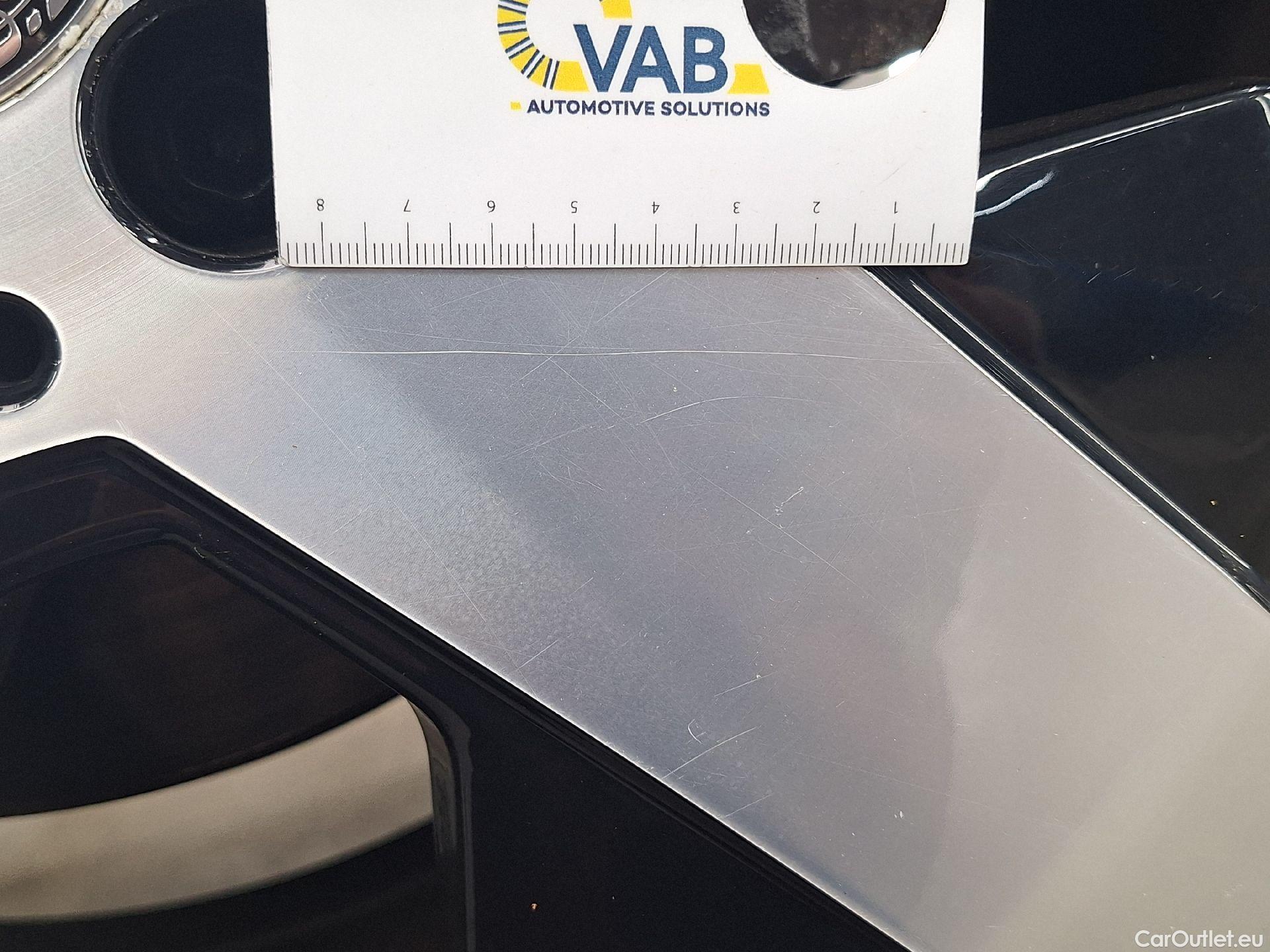  Mercedes  GLB Mercedes,  '19, Mercedes-Benz   200 d Business Solution 5d #33