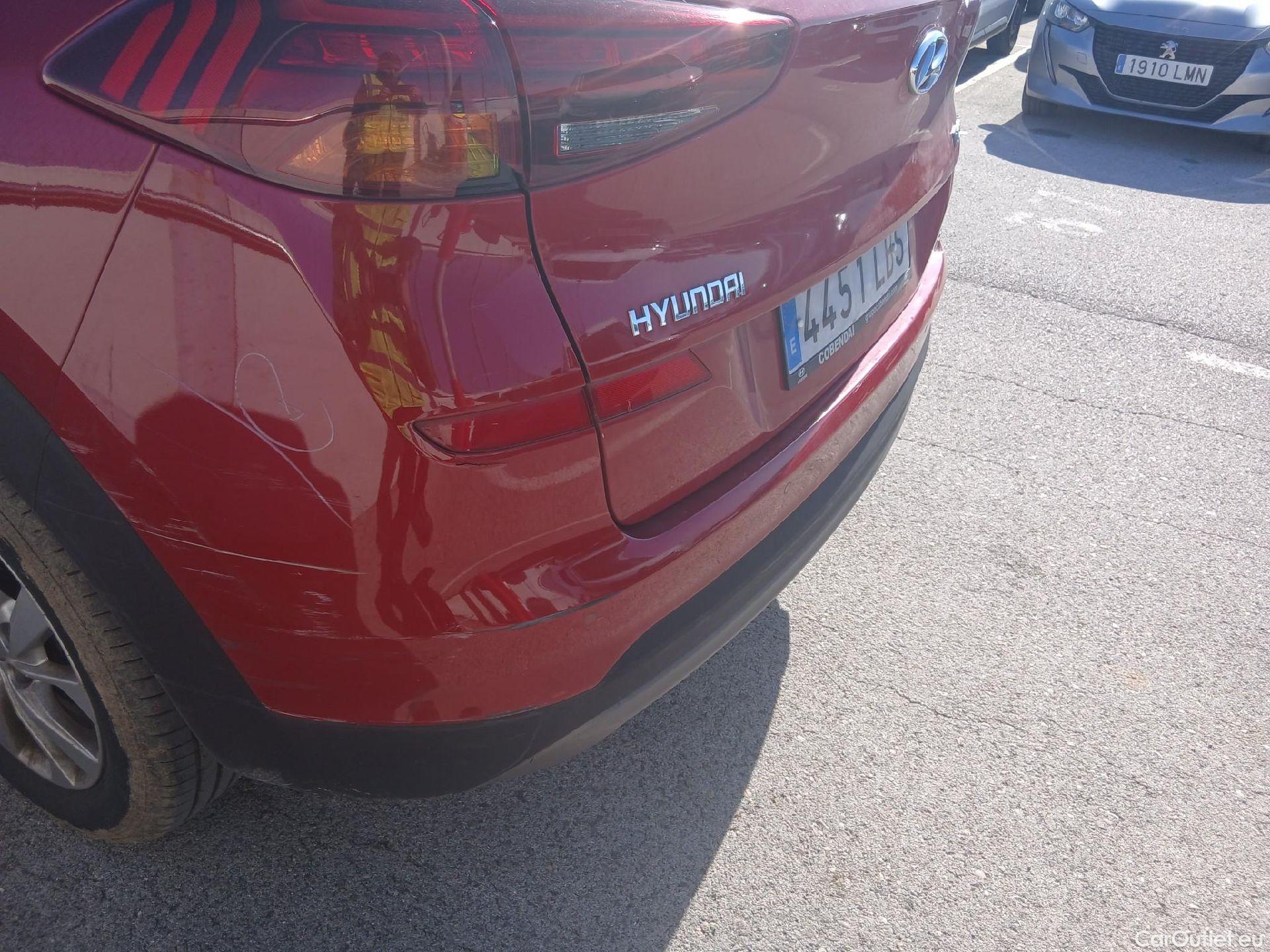  Hyundai  Tucson HYUNDAI  / 2018 / 5P / todoterreno  CRDI 1.6 116 CV 48V 4X2 SLE(SP)(SL) #21