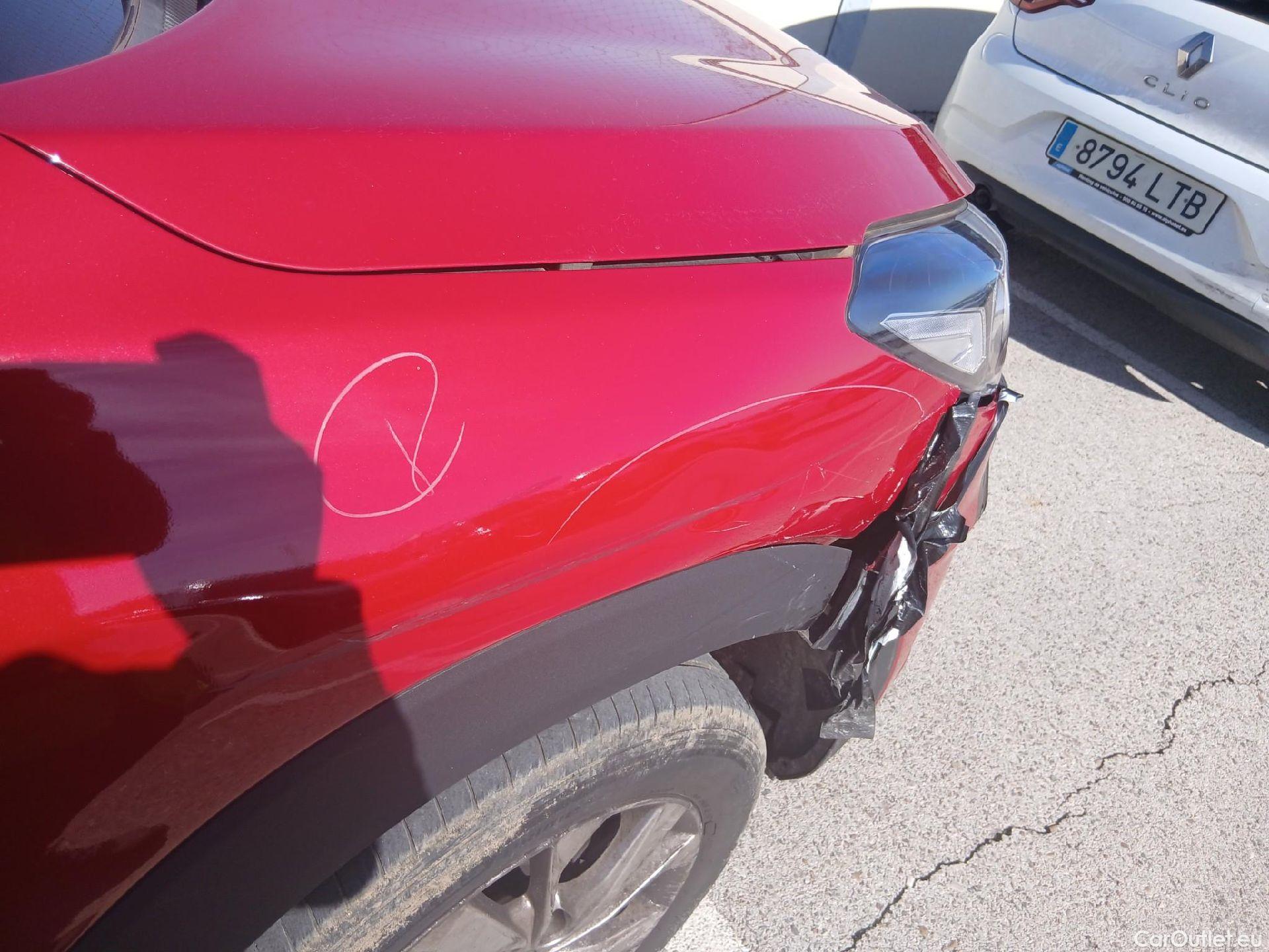  Hyundai  Tucson HYUNDAI  / 2018 / 5P / todoterreno  CRDI 1.6 116 CV 48V 4X2 SLE(SP)(SL) #40