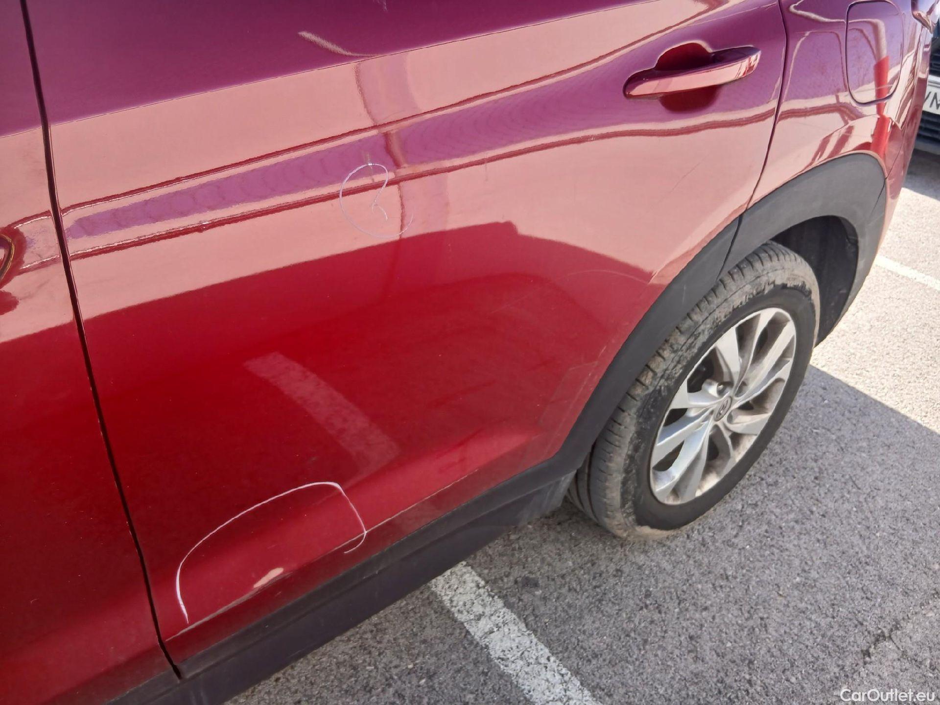  Hyundai  Tucson HYUNDAI  / 2018 / 5P / todoterreno  CRDI 1.6 116 CV 48V 4X2 SLE(SP)(SL) #18