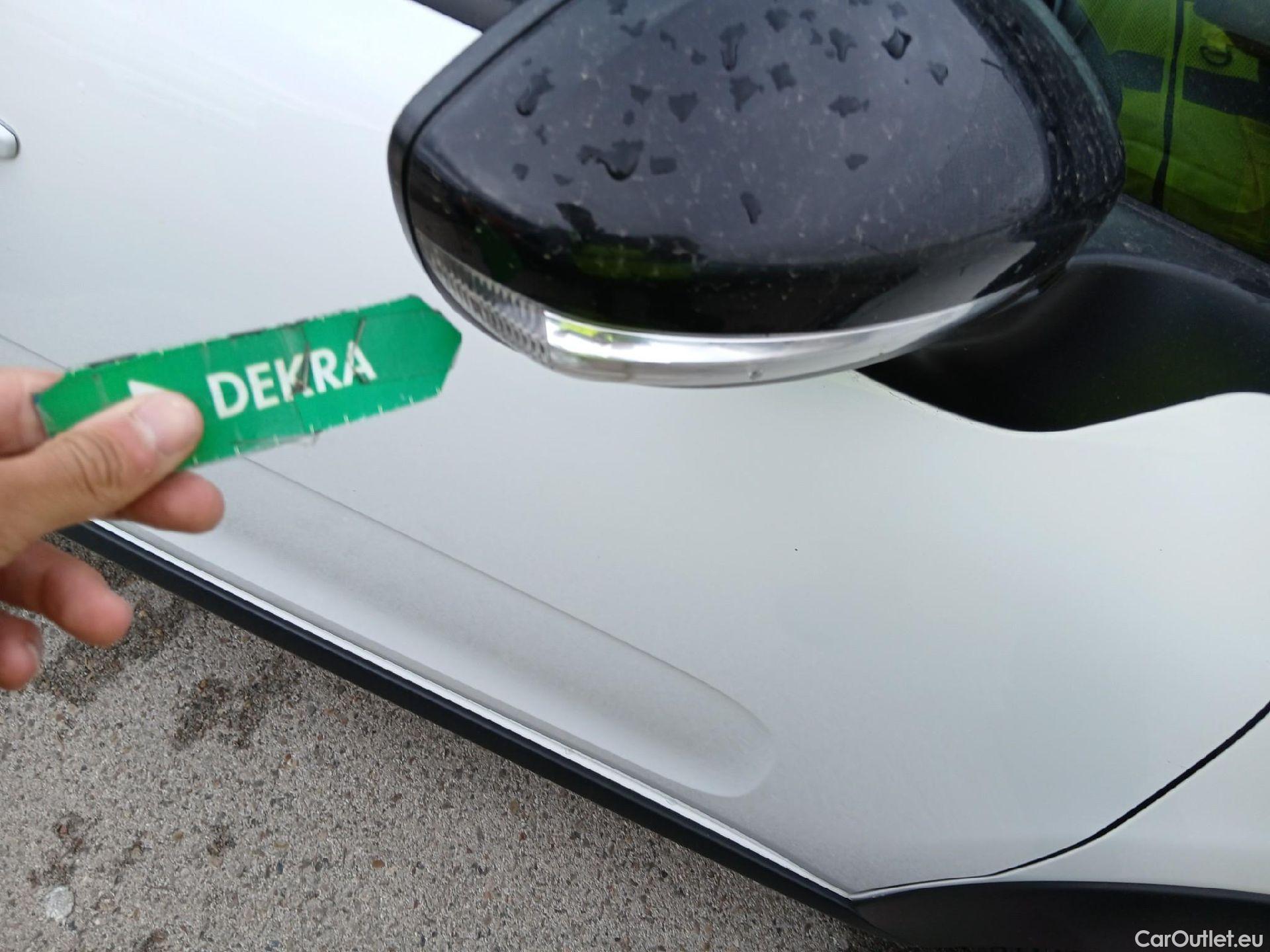  Citroen  C3 CITROEN  / 2020 / 5P / berlina con portón BlueHDi 75KW (100CV) S&S Live Pack #38