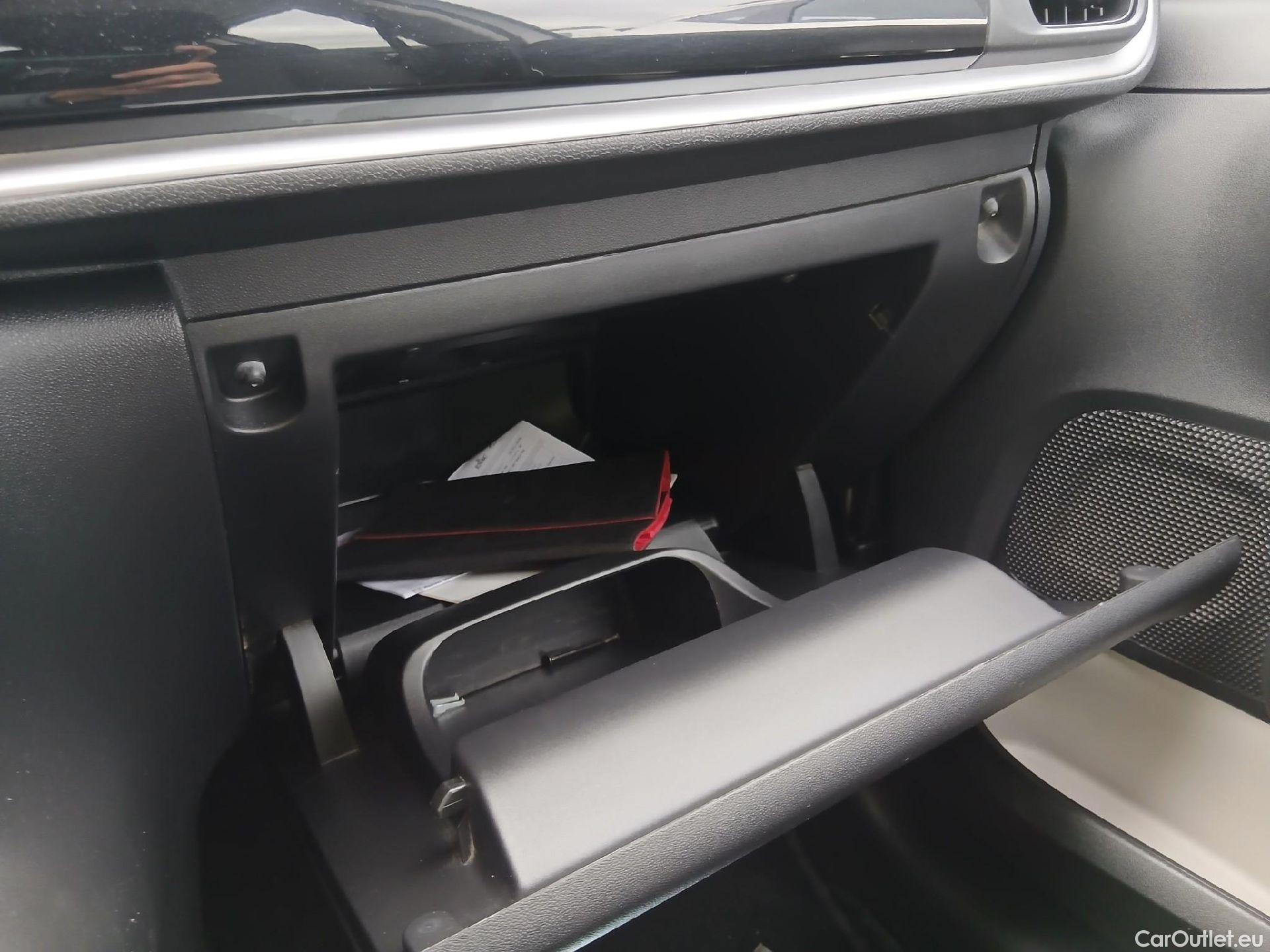  Citroen  C3 CITROEN  / 2020 / 5P / berlina con portón BlueHDi 75KW (100CV) S&S Live Pack #2