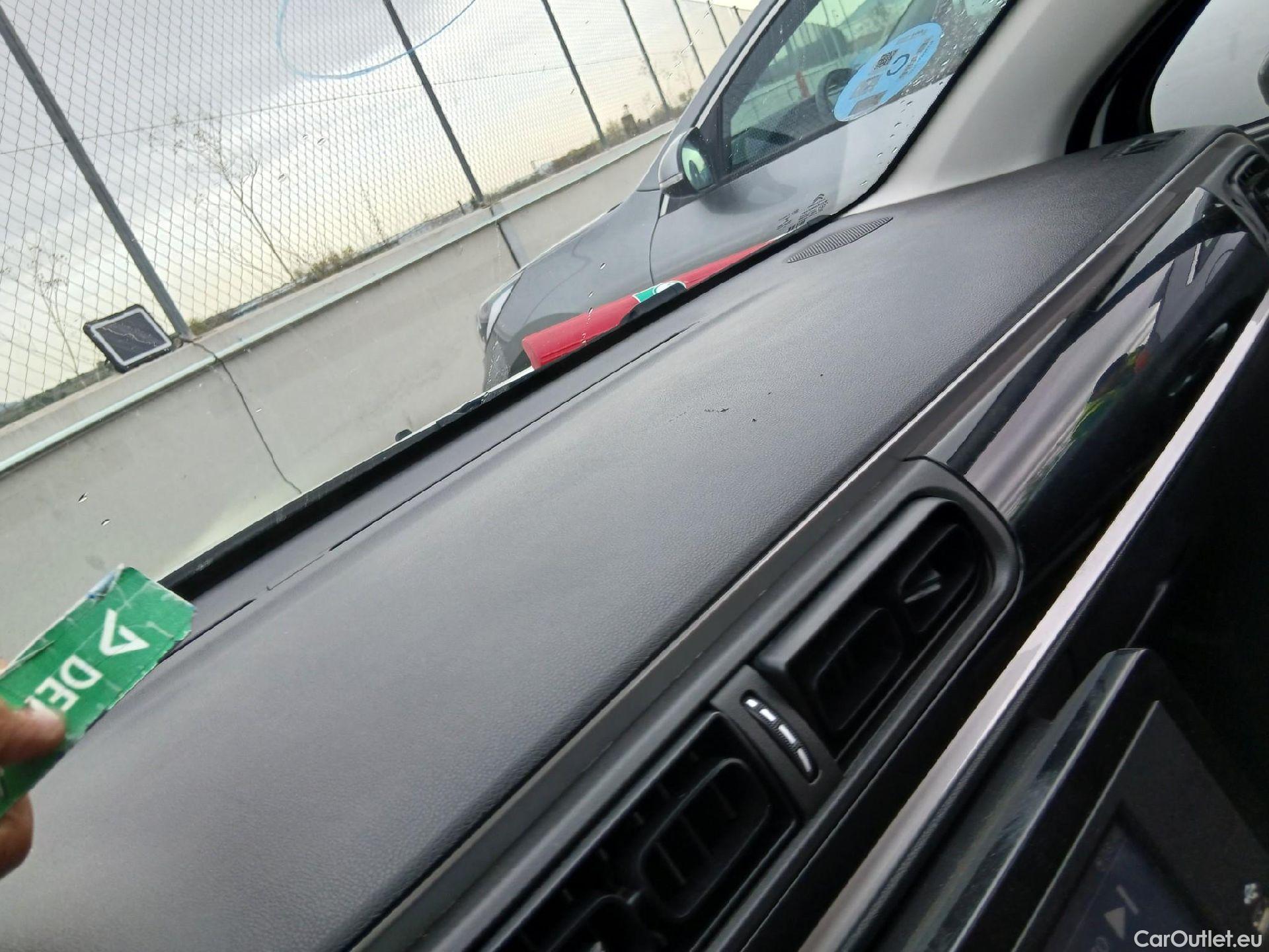  Citroen  C3 CITROEN  / 2020 / 5P / berlina con portón BlueHDi 75KW (100CV) S&S Live Pack #17