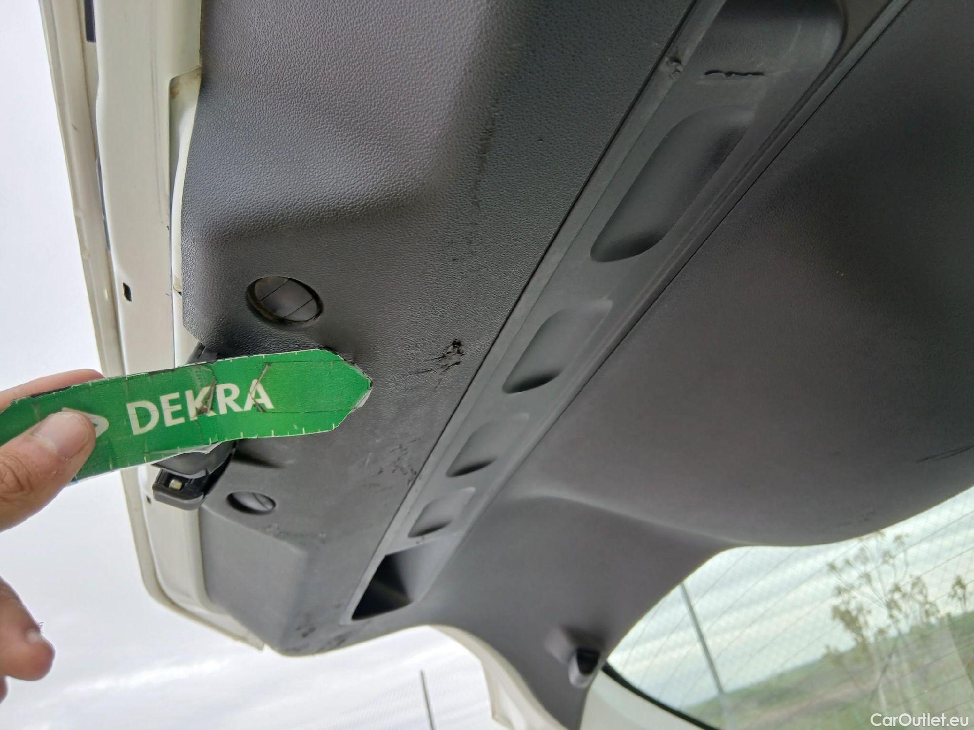  Citroen  C3 CITROEN  / 2020 / 5P / berlina con portón BlueHDi 75KW (100CV) S&S Live Pack #29