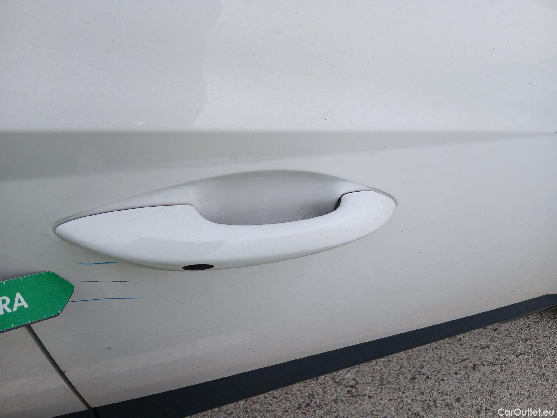  Hyundai  Tucson HYUNDAI  / 2020 / 5P / todoterreno 1.6 TGDI 169kW HEV Tecno Auto 2C #17