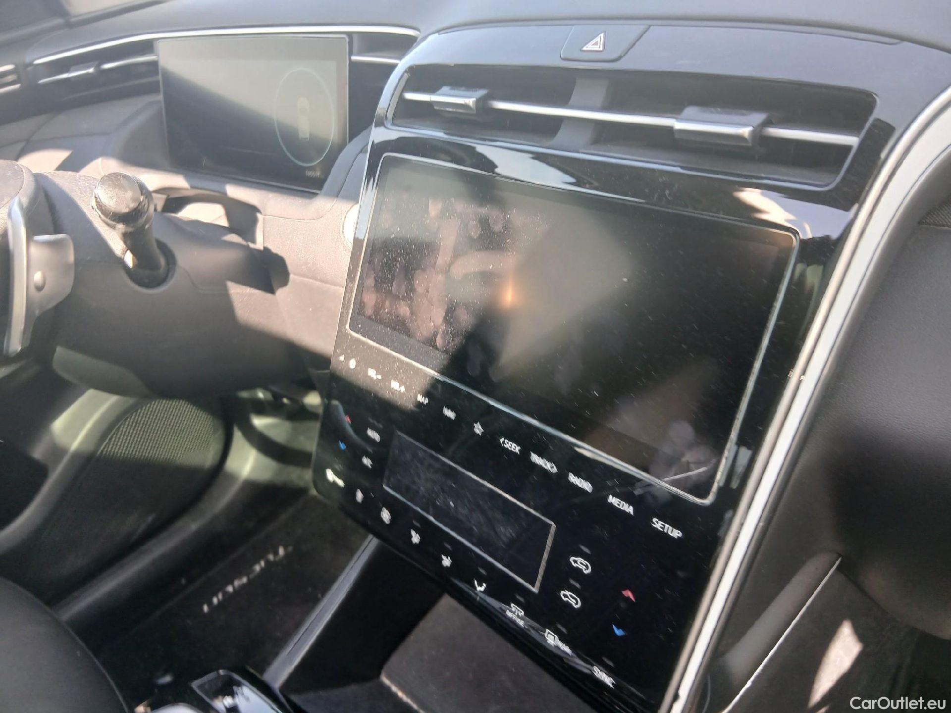  Hyundai  Tucson HYUNDAI  / 2020 / 5P / todoterreno 1.6 TGDI 110kW (150CV) 48V Tecno Sky DCT #17