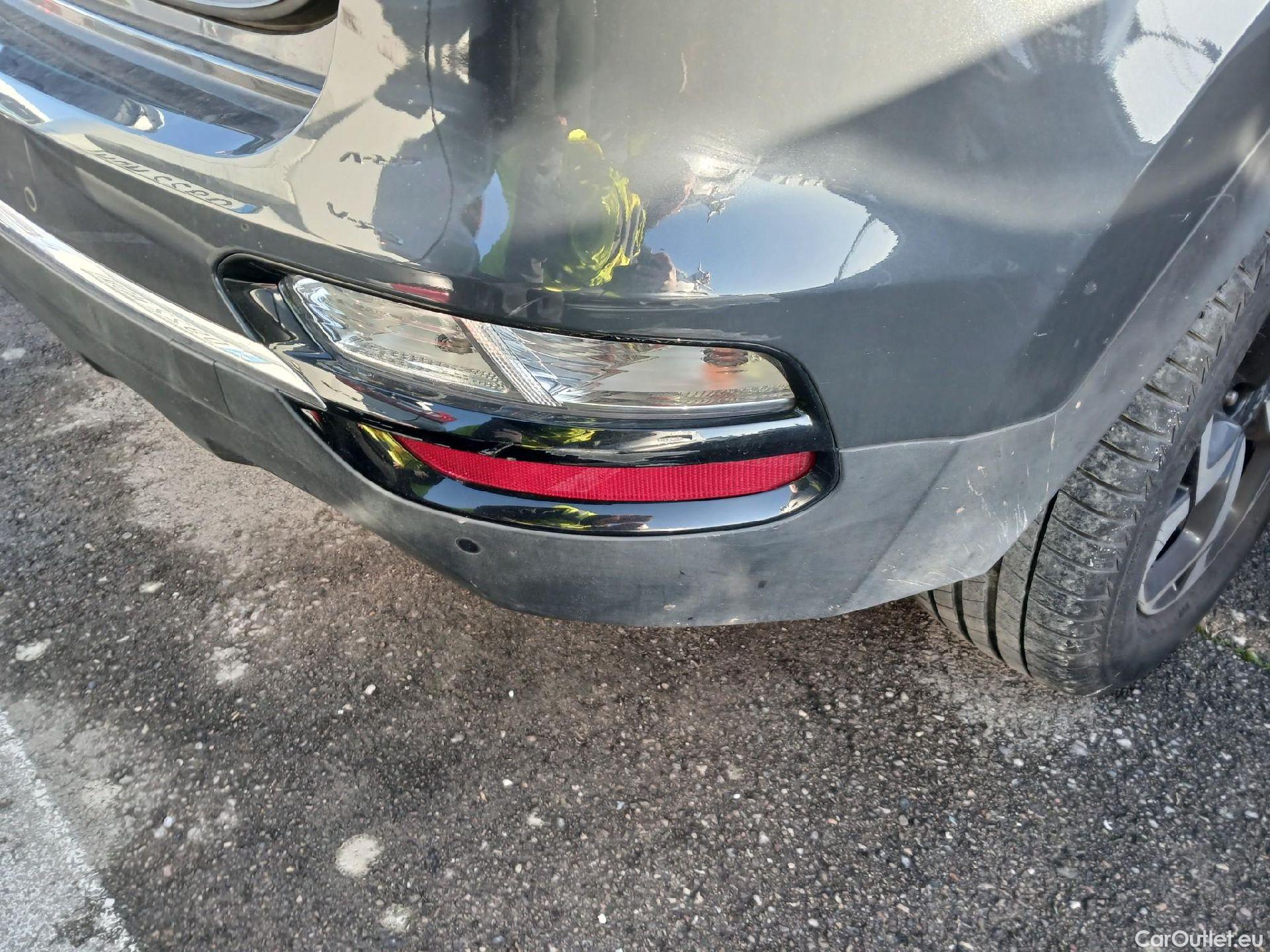  KIA  Sportage KIA  1.6MHEV Drive 100kW(136CV) 4x2(Crist Tintados) #19