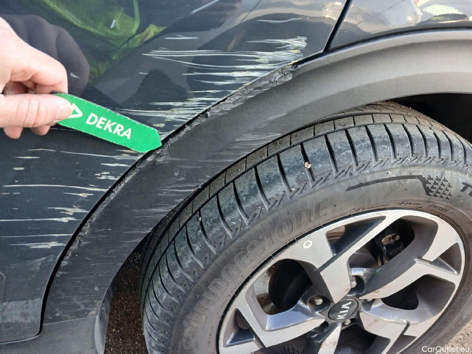  KIA  Sportage KIA  1.6MHEV Drive 100kW(136CV) 4x2(Crist Tintados) #12