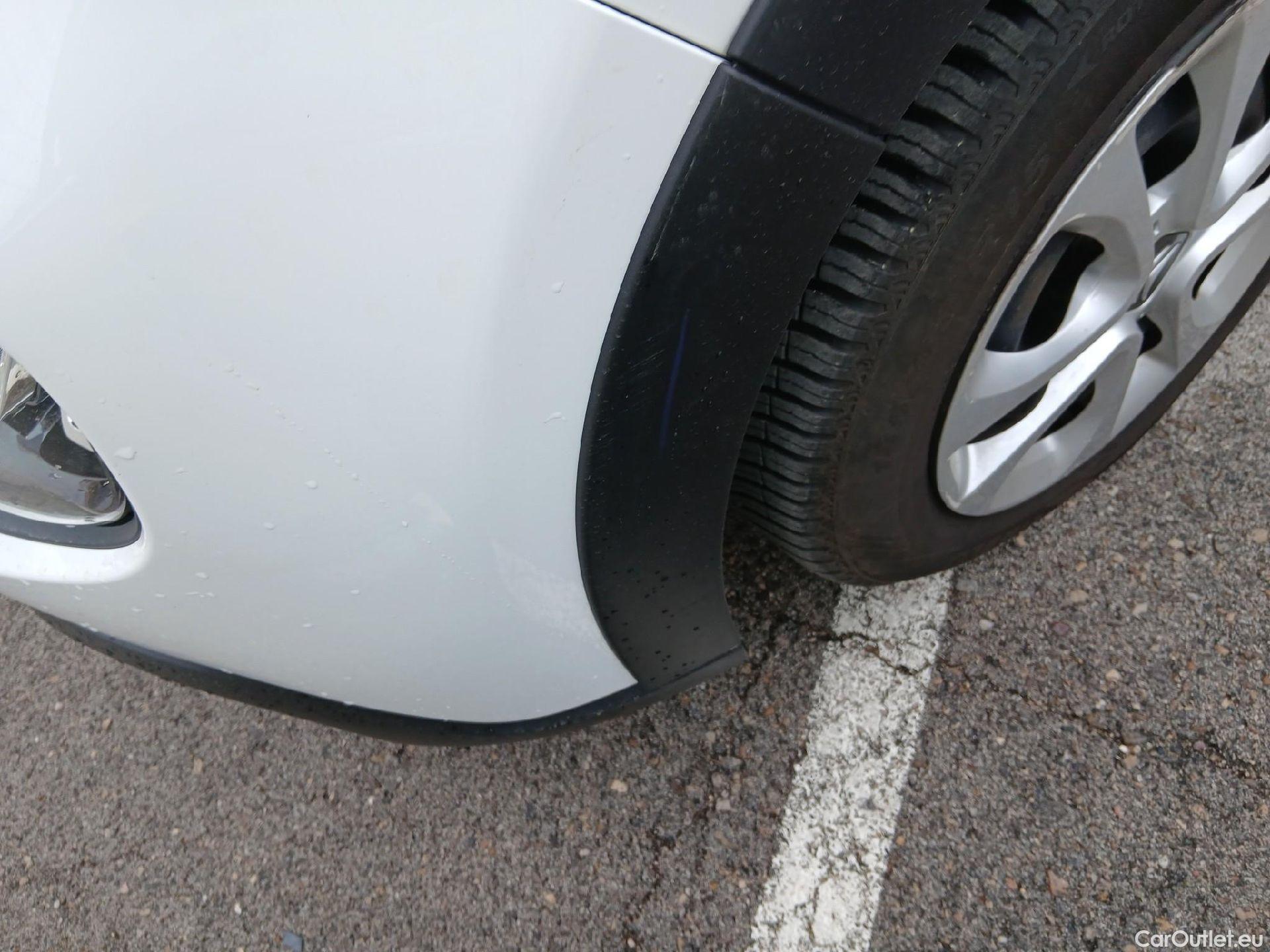  Citroen  C3 CITROEN  / 2020 / 5P / berlina con portón BlueHDi 75KW (100CV) S&S Live Pack #12