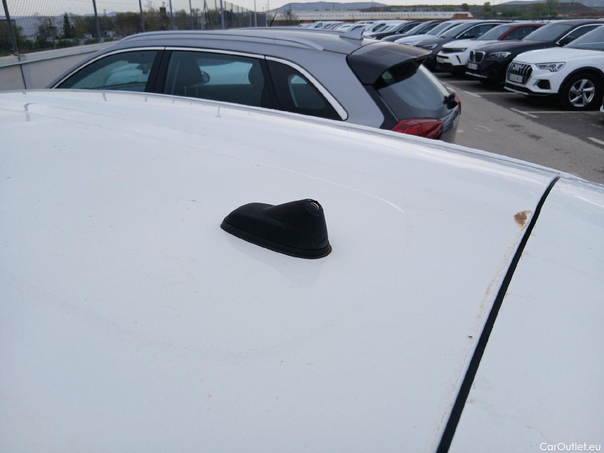  Citroen  C3 CITROEN  / 2020 / 5P / berlina con portón BlueHDi 75KW (100CV) S&S Live Pack #33